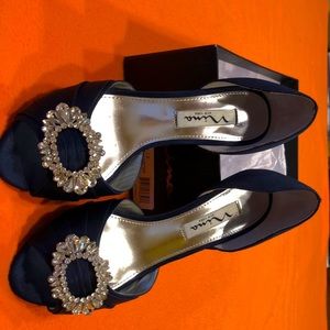 Nina Evening Shoes,  with rhinestones; worn once, size 6m; Very Festive!